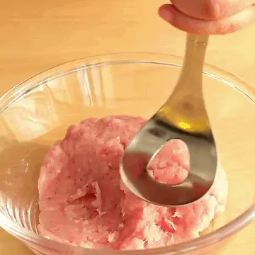 Meatball making spoon 02